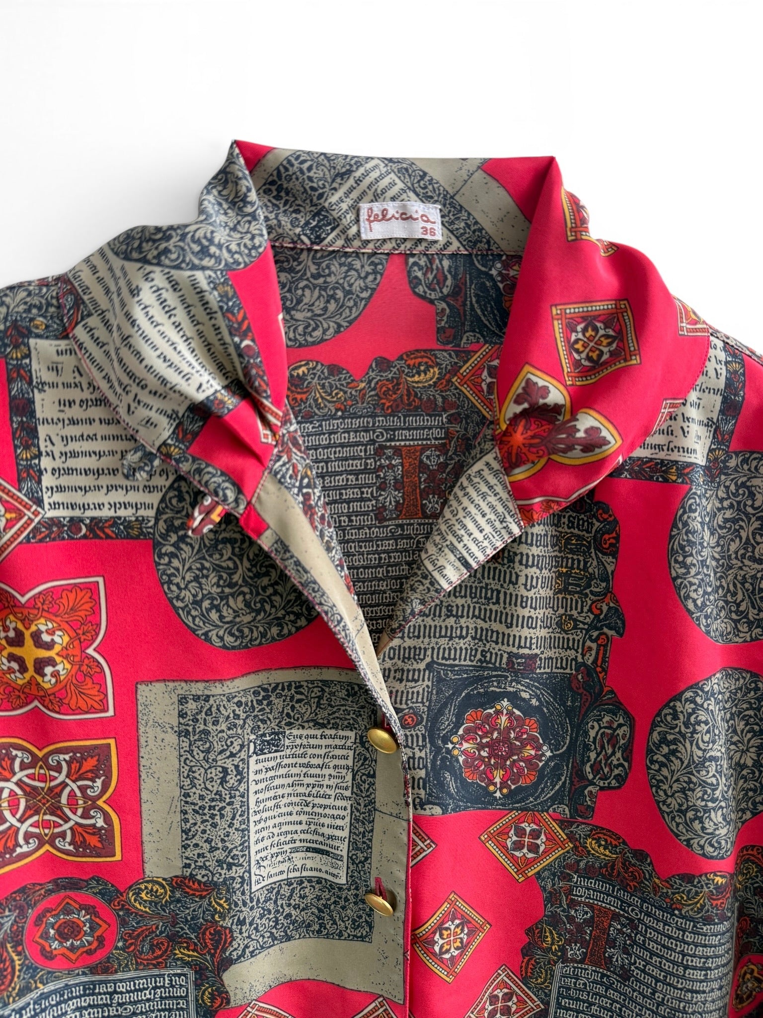 Vintage Medieval Print Shirt in Red