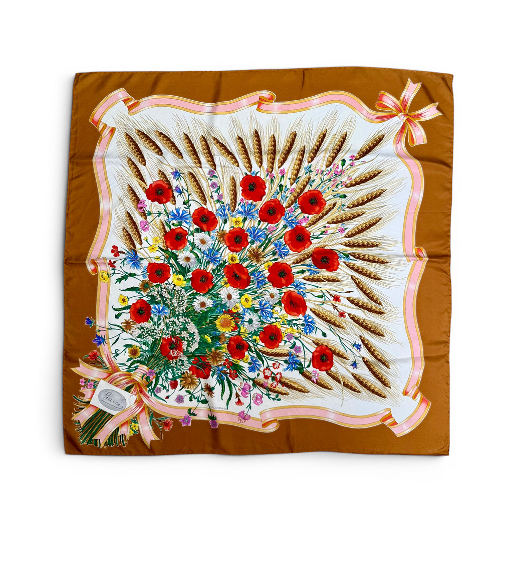 Collector´s Item! Vintage Gucci 100% Silk Scarf with Floral Bouquet and Wheat Motif